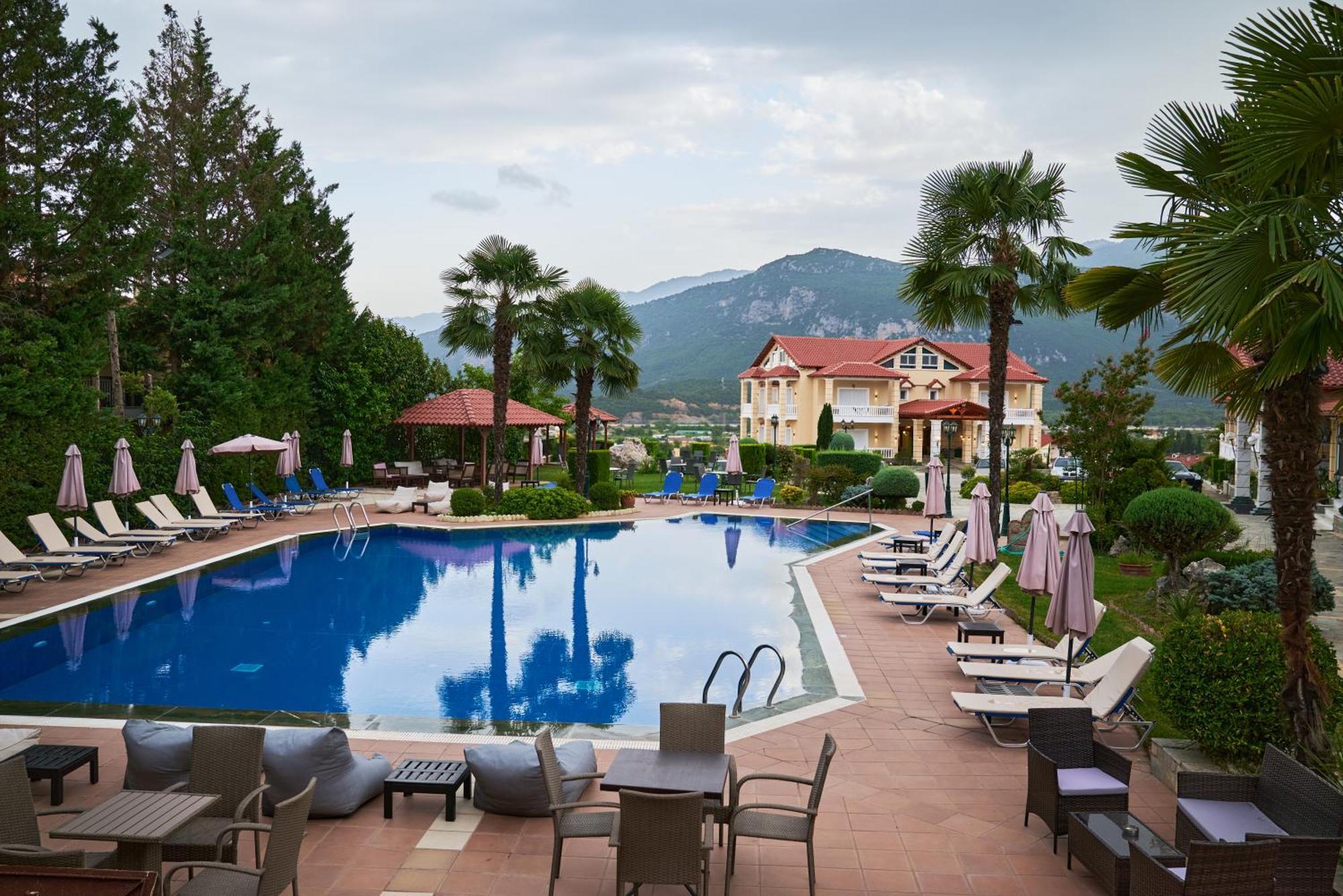 Famissi Sofita 7 Apart otel Kalampáka Dış mekan fotoğraf